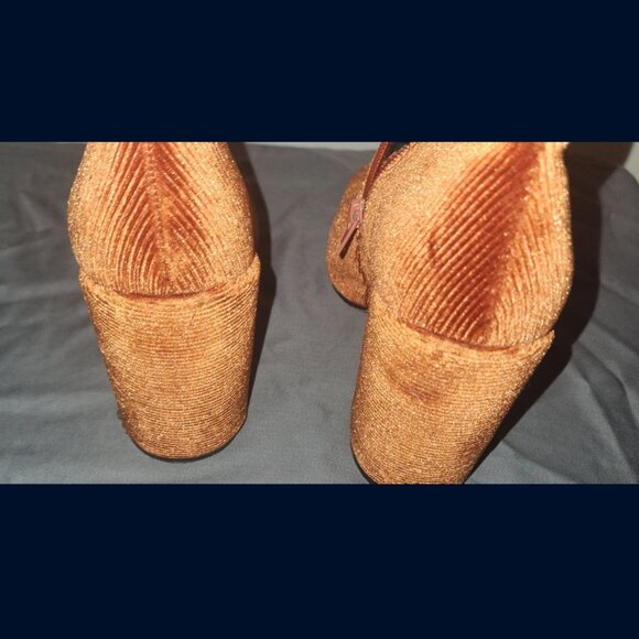 Forever 21 Orange Velvet - Picture 1 of 16